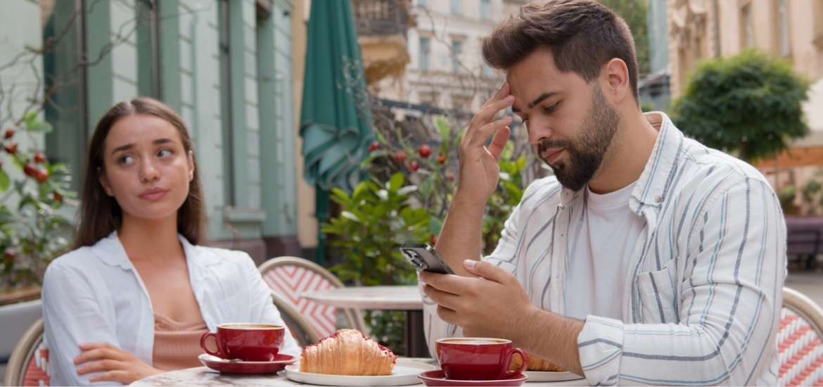 Τα 4 ζώδια που τρελαίνονται αν τα αγνοήσεις.