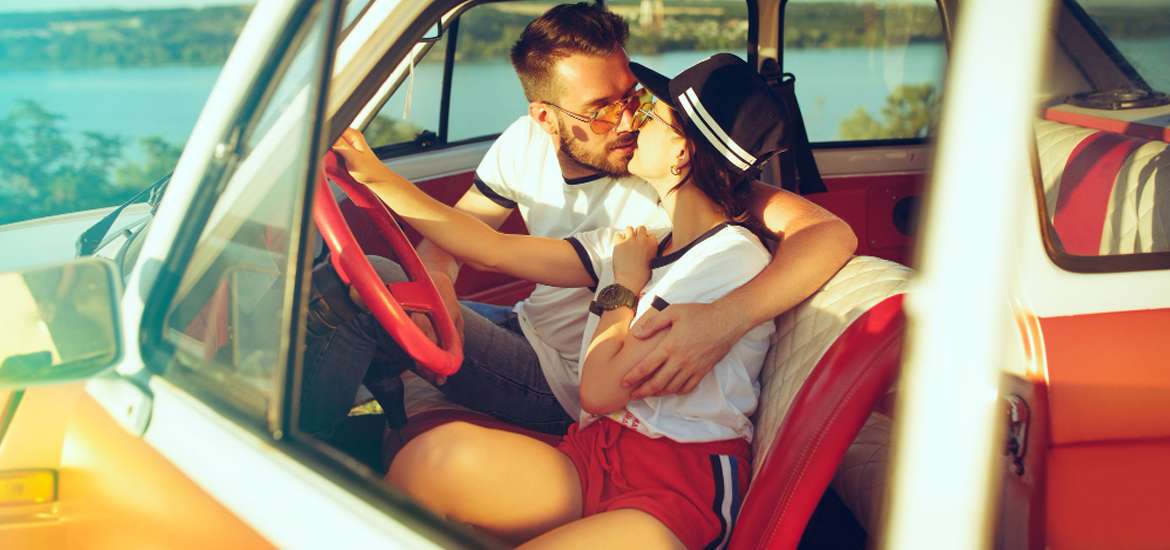Τον γνώρισες στις διακοπές. Θα έχετε μια μόνιμη σχέση;