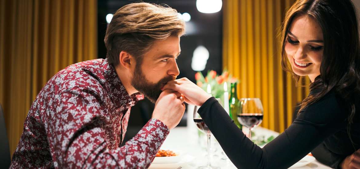 Μάθε πως θα καταλάβεις αν αρέσεις στο ζώδιο που σου αρέσει.