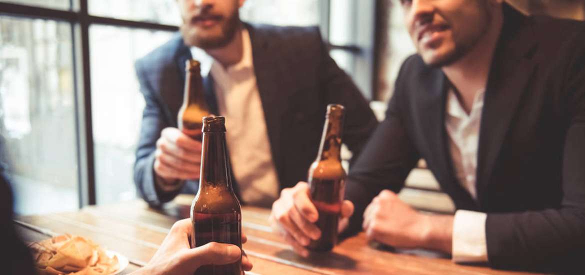 Πως βλέπουν οι άνδρες μία γυναίκα με βάση το ζώδιο της.