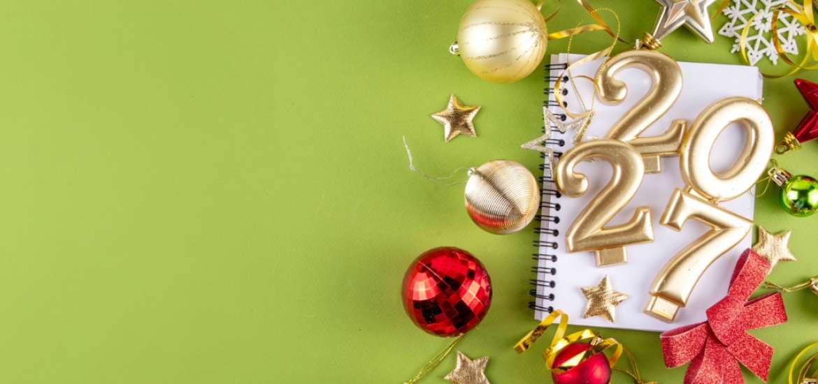 Τα 4 ζώδια που θα ερωτευτούν από απόσταση το 2027.