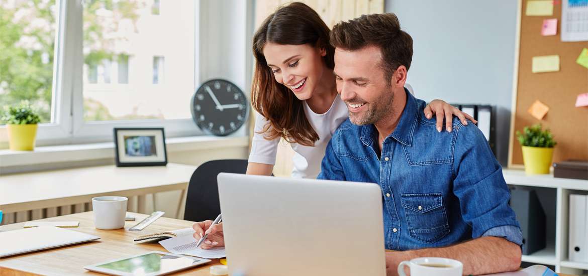 Ποια ζώδια φλερτάρουν στον εργασιακό τους χώρο;