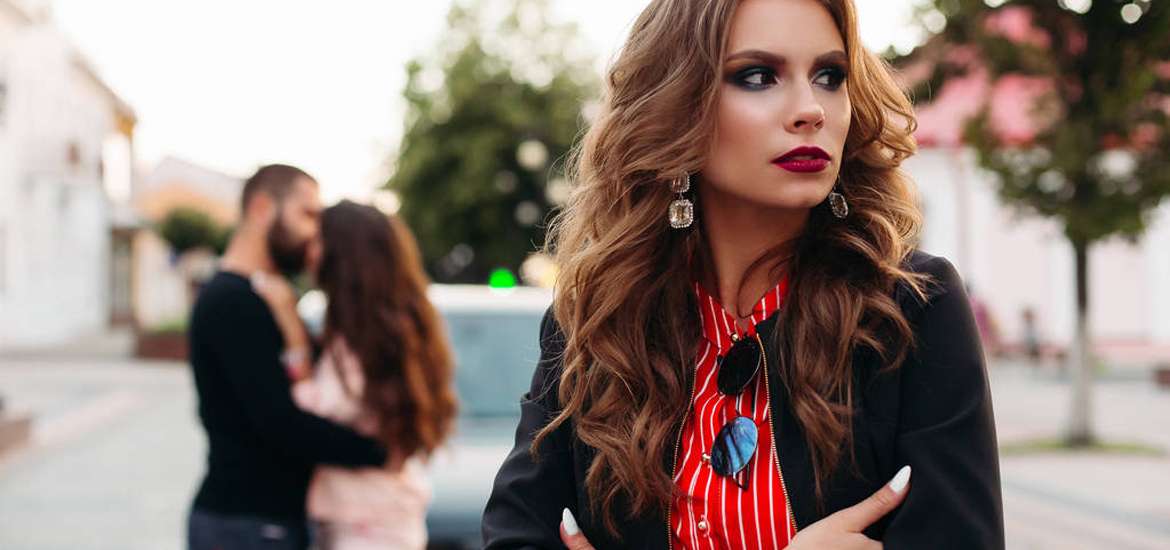 Ζώδια: Θα παρατήσει τη σχέση του ή θα έλθει με εσένα;