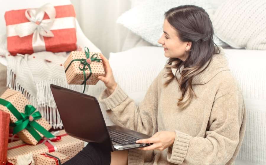 Ο Άρης σε αντίθεση με τον Πλούτωνα στις 3 Ιανουαρίου 2025.