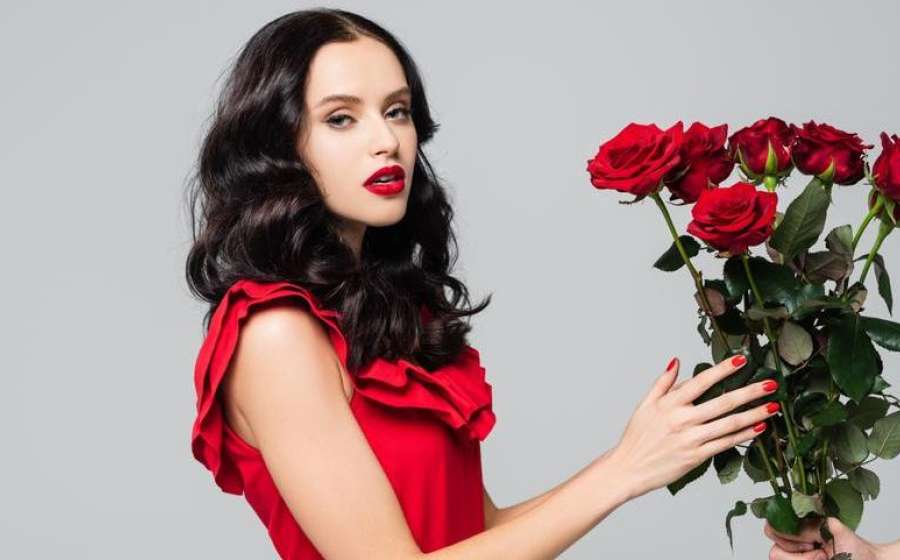 Αυτά τα 4 ζώδια, δε θα παραδεχτούν ποτέ πόσο σε θέλουν!