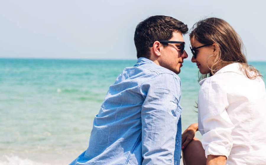 Με ποια ζώδια μπορείς περάσεις καλά τις διακοπές σου;