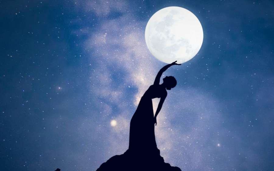 Η Πανσέληνος τον Οκτώβριο 2025: Προβλέψεις ζωδίων.