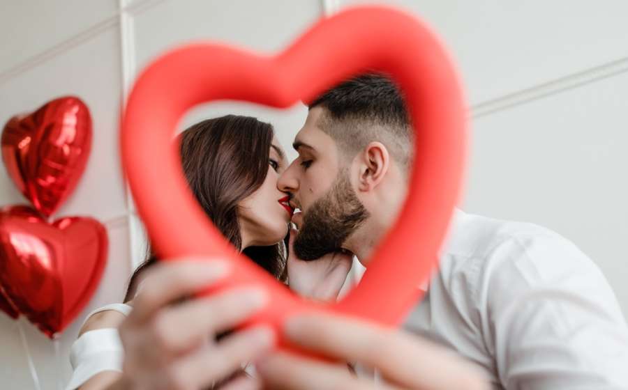 Ποιο ζώδιο φλερτάρει και ποιο παθιάζεται στον Άγιο Βαλεντίνου;