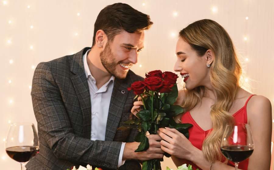 Πως εκφράζουν τα ζώδια τον ρομαντισμό τους;