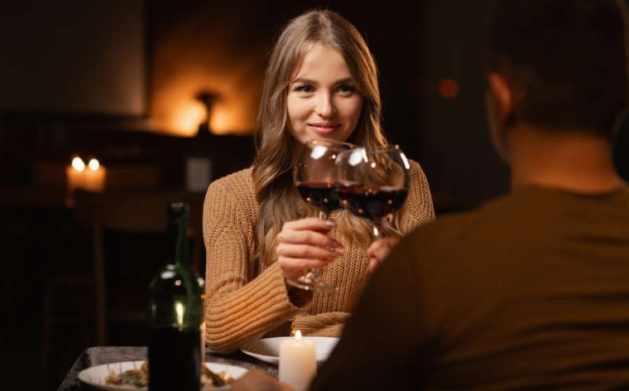 Πώς φλερτάρει κάθε ζώδιο και τι αποκαλύπτει για σένα;