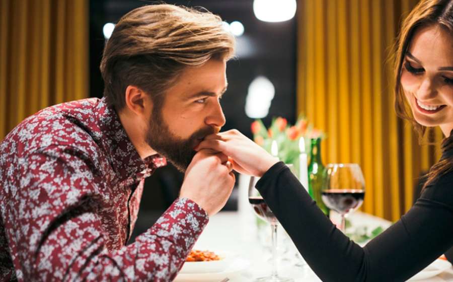 Μάθε πως θα καταλάβεις αν αρέσεις στο ζώδιο που σου αρέσει.