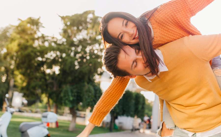 Ζώδια: Πως θα πείσεις έναν άντρα για διάρκεια στη σχέση.