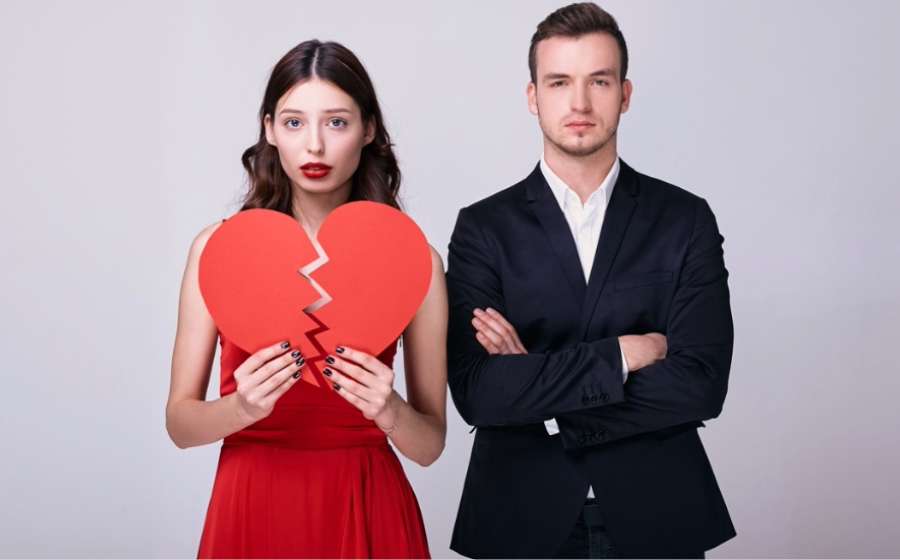 Τα 4 ζώδια που καταρρέουν μπροστά στην απόρριψη.