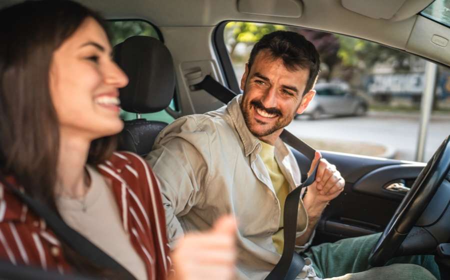 Τα 4 ζώδια που θα σου δοθούν μόνο αν νιώσουν ασφάλεια.